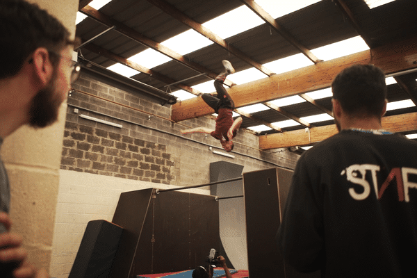 L’association Parkour 59, à Roubaix (Nord), accompagne les jeunes vers leur émancipation