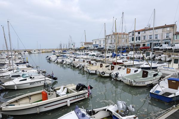 Le port de plaisance de l'Île-de-Ré, l'un des lieux phares du tourisme en Charente-Maritime.