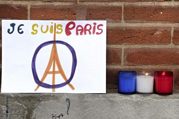 A Toulouse, un hommage aux victimes des attentats de Paris