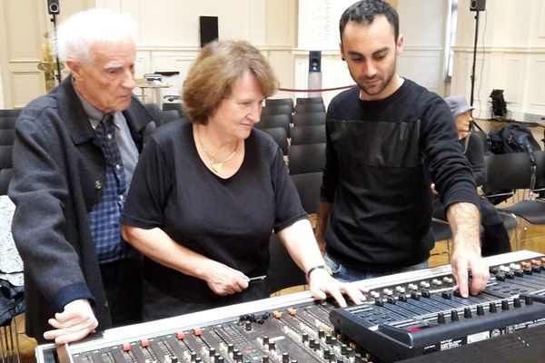 François Bayle (ici à gauche) est l'invité d'honneur du festival