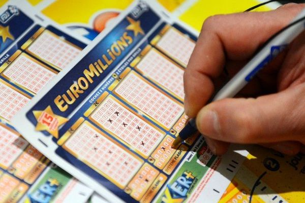 15 millions d'euros, c'est le montant du ticket gagnant à l'Euro Millions du vendredi 28 juin 2013 validé dans le Puy-de-Dôme.