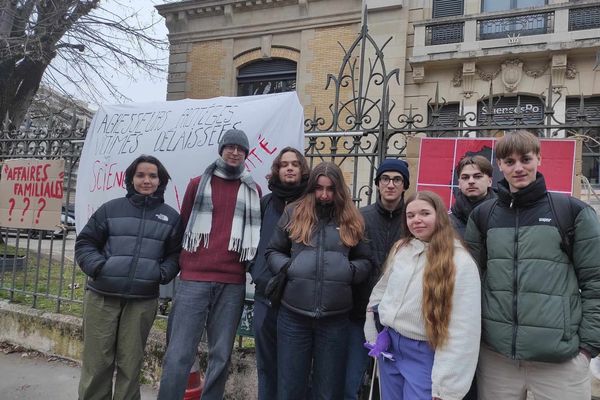 Des étudiants du campus de Sciences Po de Dijon étaient mobilisés ce 5 février.