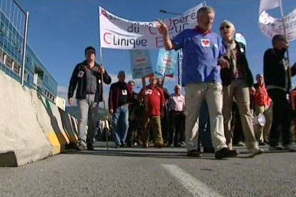 Pétition de soutien et marche de protestation, la mobilisation ne faiblit pas.