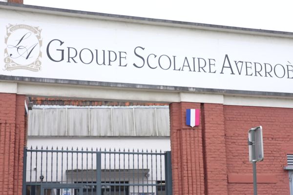 Les enseignants du groupe scolaire Averroès se sont mobilisés ce mardi contre la fermeture de leur établissement.