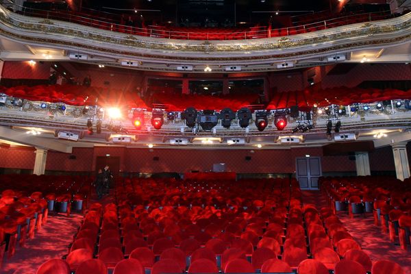 Le théâtre Mogador, à Paris. 