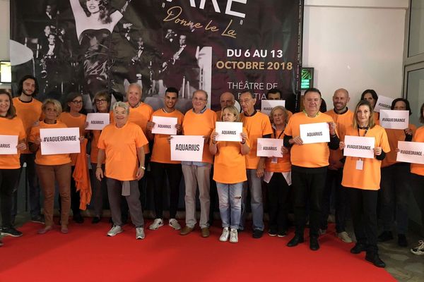 06/10/2018 - Mobilisation citoyenne en Corse au théâtre de Bastia pour "sauver l'Aquarius" à l'appel de l'ONG SOS Méditerranée 