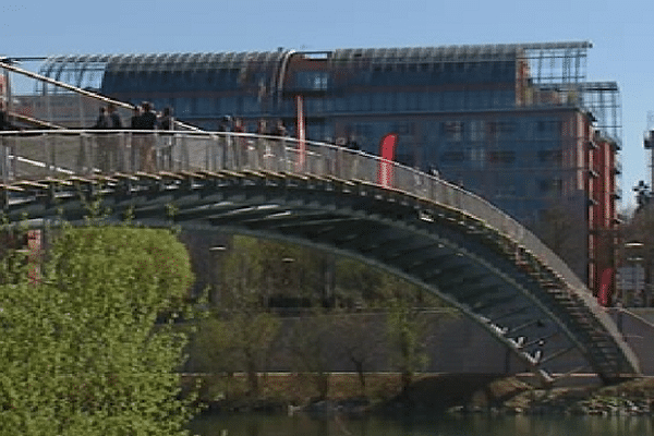 Lyon -  la passerelle de la Paix est officiellement ouverte (17/03/14)