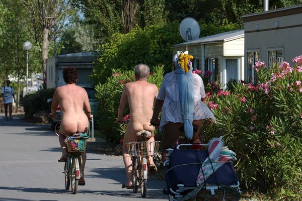 Trois agents de sécurité du village naturiste du Cap d'Agde ont été présentés au parquet de Béziers le 6 décembre 2023. Ils seront jugés ce 19 janvier 2024 pour des violences physiques, verbales et des propos à caractère raciste commis dans centre naturiste, entre mai et septembre. (Photo d'illustration)