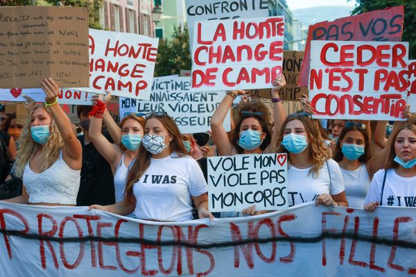 En juillet 2020, quinze jours après Bastia, des centaines de femmes et d'hommes de tout âge descendaient dans la rue pour dénoncer l'impunité des agressions sexuelles.