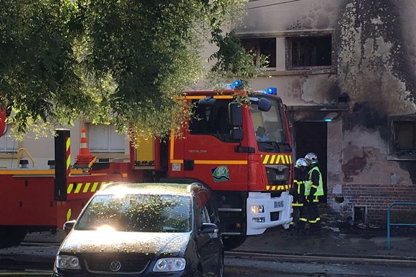 1200 mètres carré du groupe scolaire Jean Jaurès à Oissel ont pris feu samedi 14 juillet 2018.