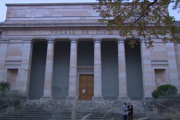 Le palais de justice de Chalon-sur-Saône.