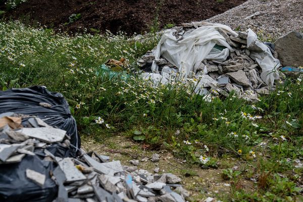 Décharge sauvage à Vimy, dans le Nord