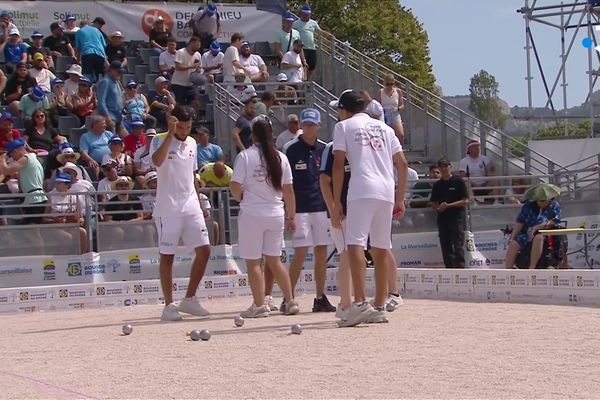 L'équipe Riviera a remporté la finale des "minots" en catégorie junior à La Marseillaise à pétanque, le dimanche 30 juin 2024.