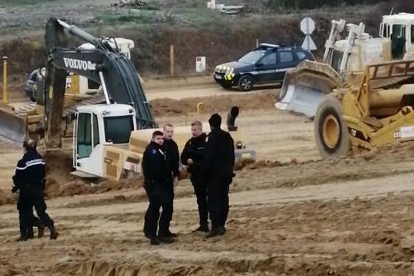 Anti-GCO et gendarmes sur le chantier près de Vendenheim