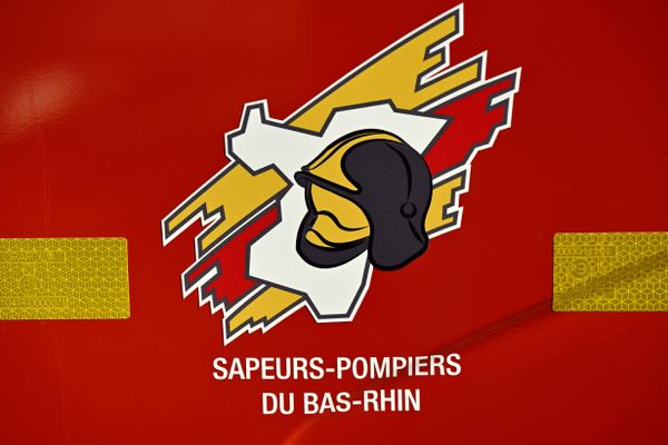 Les pompiers du Bas-Rhin sont intervenus suite à un choc frontal entre deux véhicules à Drulingen dans le Bas-Rhin ce vendredi 3 mars un peu après 22 heures