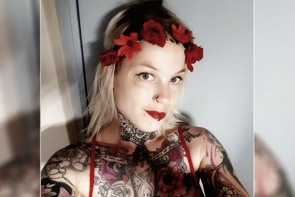 Hélène Duval, 30 ans, habitante de Billom dans le Puy-de-Dôme, a eu son premier tatouage à l'âge de 16 ans.