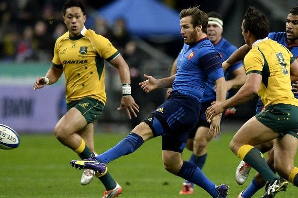 L'ouvreur clermontois Camille Lopez a inscrit 16 points lors de la victoire de l'équipe de France de rugby sur l'Australie (29 à 26), le 15 novembre 2014 au Stade de France à Saint-Denis.