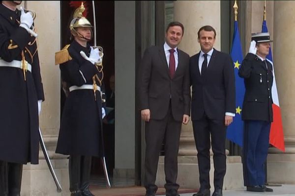 Emmanuel Macron accueille le Premier ministre luxembourgeois