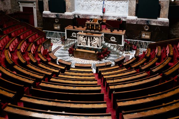 Découvrez la liste des candidats en lice pour le second tour des législatives du 7 juillet dans chaque circonscription de Haute-Loire.