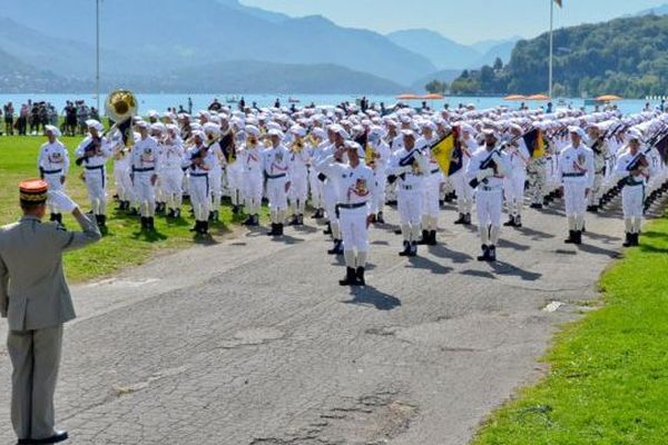 Une centaine de chasseurs du 27e Bataillon de Chasseurs alpins en