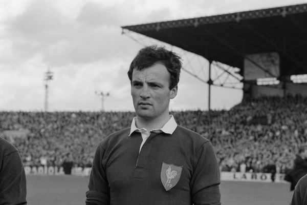 André Boniface sous le maillot tricolore en 1966, lors d'un match du Tournoi des Cinq Nations contre l'Angleterre.