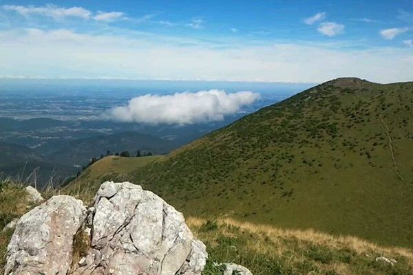 Vue vers la plaine de la Garonne depuis le sommet du Pic Saillant