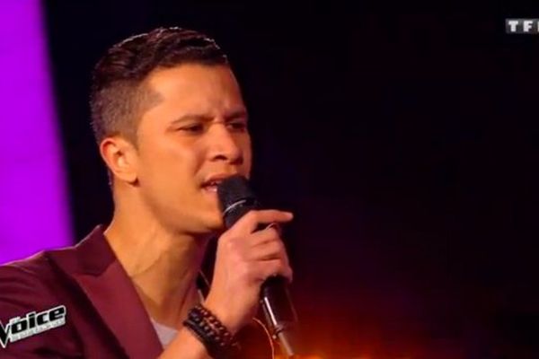 Andrew dans "The voice" ce samedi soir. 