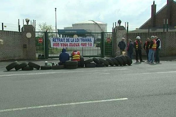 Blocage du dépôt de carburant d'Haulchin jeudi.