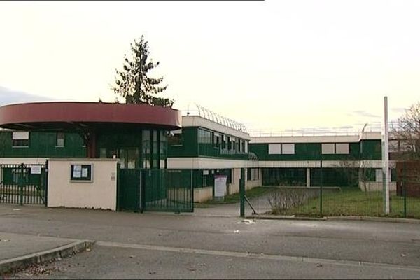 C'est dans ce collège de Saint-Georges-sur-Baulche que l'élève avait été agressée par le professeur de musique en 2010