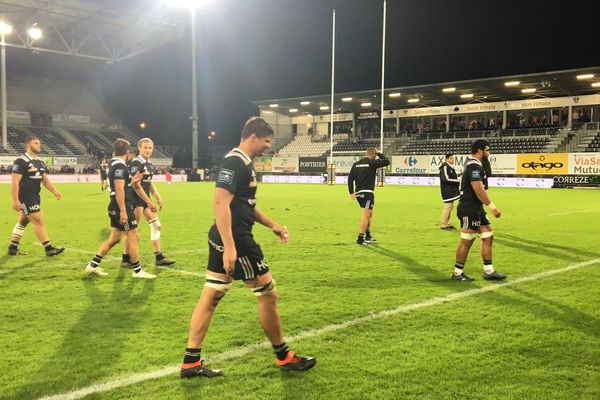 Les Brivistes ont fait le métier, mais rentrent au vestiaire sans effusion de joie particulière après un match pénible à regarder.