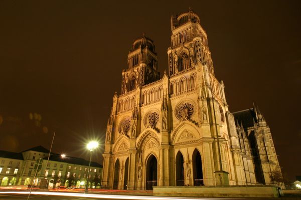 La mairie d'Orléans a décidé de rallumer les éclairages publics toute la nuit à compter de décembre 2024 dans le centre-ville.