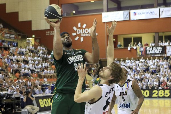 Samardo Samuels va signer avec le CSP pour la saison