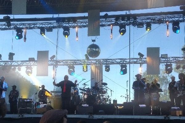 Le groupe haïtien Tabou Combo lors du concert d'ouverture de Rio Loco.