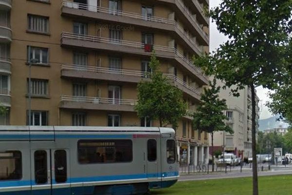 Le début d'incendie s'est produit dans cet immeuble du boulevard Maréchal Foch à Grenoble