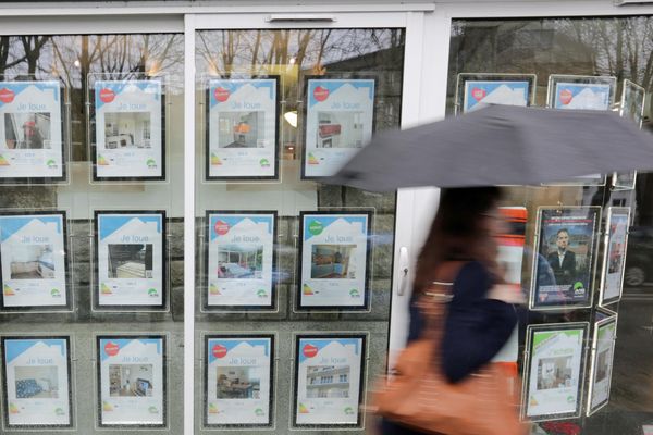 Une agence immobilière.