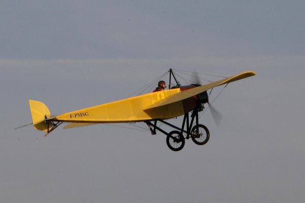 Mission accomplie pour la réplique de l'avion de Roland Garros