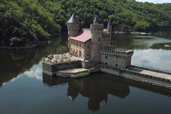 Le château de la roche (Saint-Priest de la Roche dans la Loire) est ouvert pour les journées du patrimoine 2022.