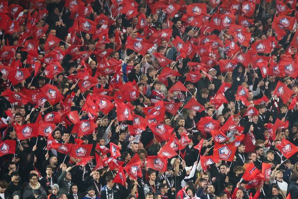 Le LOSC fête ses 80 ans lors du match face à Rennes au stade Pierre Mauroy de Villeneuve d'Ascq (Nord), dimanche 24 novembre 2024.