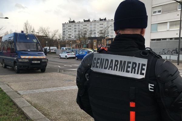 Des forces de gendarmerie et de police ont été mobilisées mardi 11 février 2020 dans le quartier de l'Elsau à Strasbourg pour une opération antidrogue