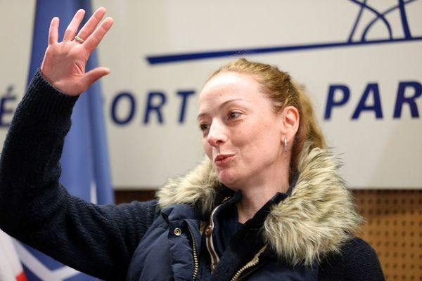 Florence Cassez à son arrivée à l'aéroport de Roissy