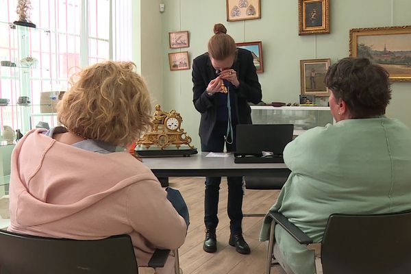 Astrid Guillon, commissaire priseure, à Besançon.