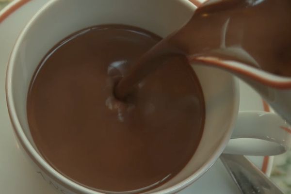 Le chocolat chaud le plus célèbre de Paris se trouve rue de Rivoli