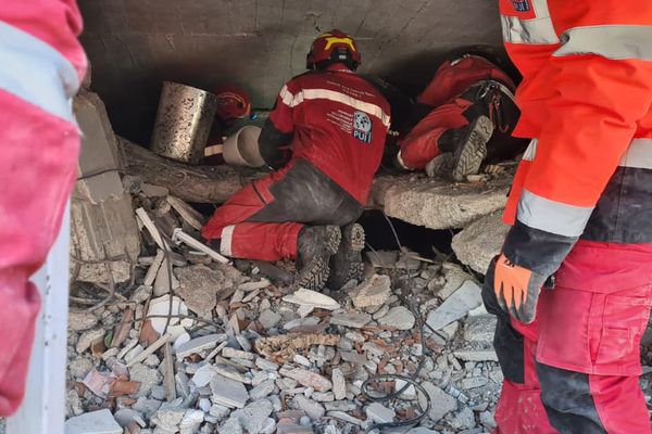 Deux réalisateurs de Nouvelle-Aquitaine ont suivi les pompiers volontaire au cœur de leurs interventions en Turquie.