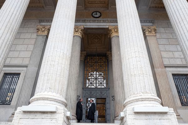 "Un magnifique cadeau" de la veuve de Picasso selon le couple Le Guennec... le procès en appel à Lyon ce mardi 24 septembre 2019. Eric Dupond-Moretti et Antoine Vey sont les avocats de Pierre Le Guennec.