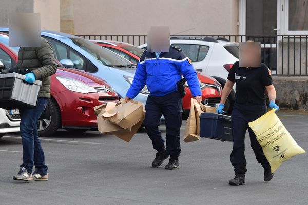 Le suspect, Johny, 36 ans, a avoué le meurtre de Thierry à Issoire (Puy-de-Dôme), pour un mobile d'ordre financier, sur fond de trafic de produits stupéfiants