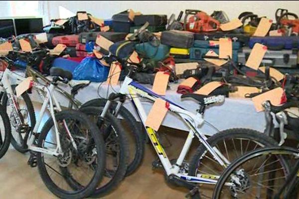 Aujourd'hui, les gendarmes lancent un appel pour que tous ces vélos, ordinateurs ou perceuses retrouvent leurs propriétaires.