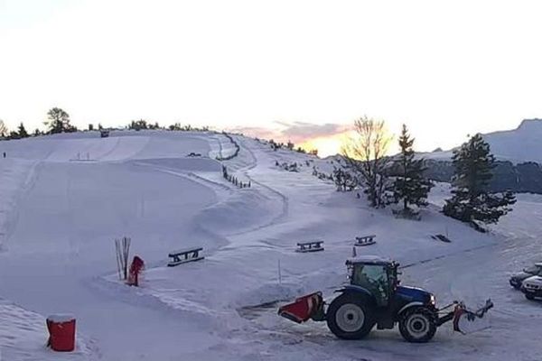 Ski Dans Les Pyrenees Le Point Sur Les Ouvertures Avancees Ou Non Des Stations