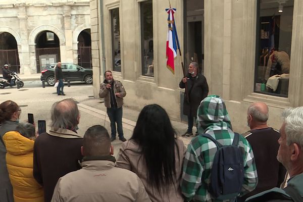 Mobilisation de la communauté Harki de Nîmes, le 12 novembre 2021. 