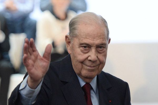 Charles Pasqua, le 30 mai dernier au congrès fondateur des Républicains. 