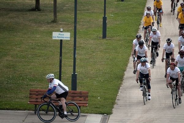 Cette randonnée cycliste de 1.150 km est organisée dans le cadre des commémorations du 70e anniversaire du massacre commis par la division SS Das Reich	